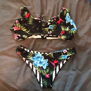 Tropical 2 piece Bikini